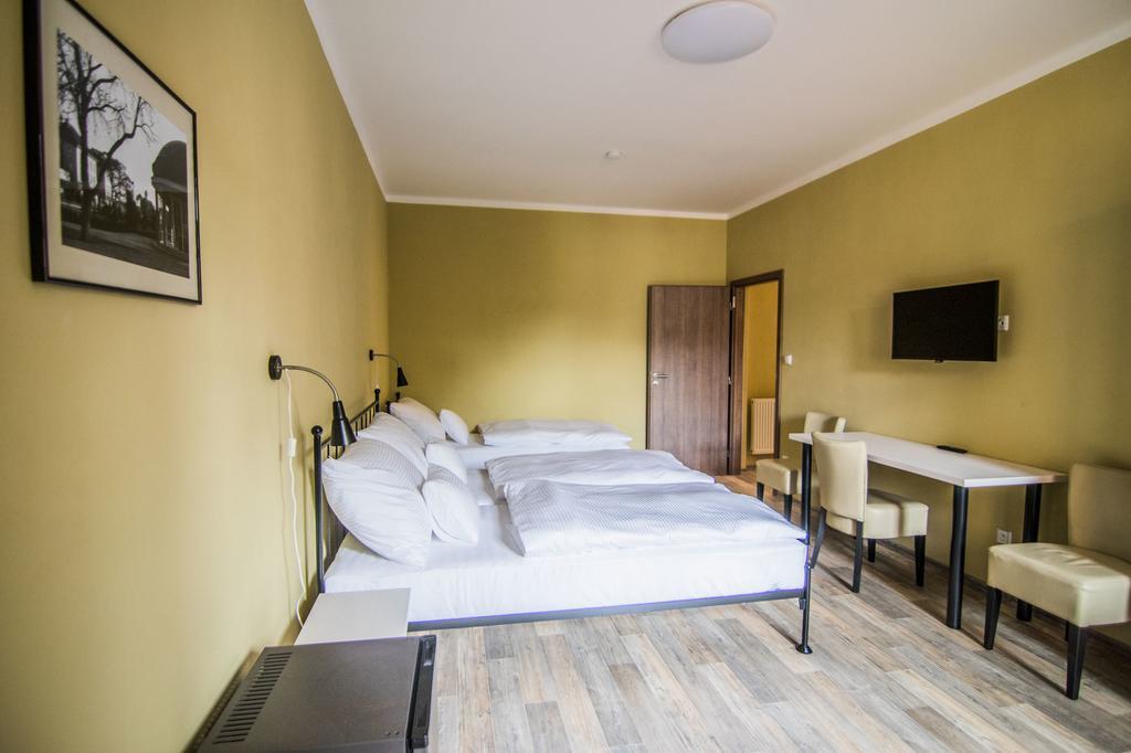 Pension Viktorin Podebrady Ngoại thất bức ảnh