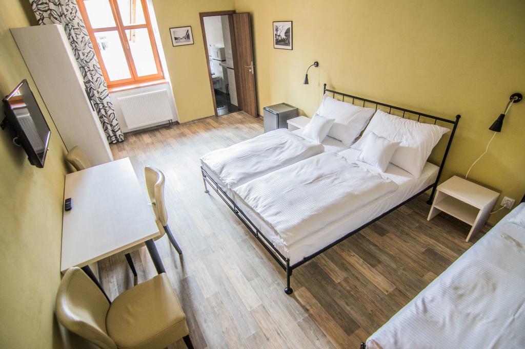Pension Viktorin Podebrady Ngoại thất bức ảnh